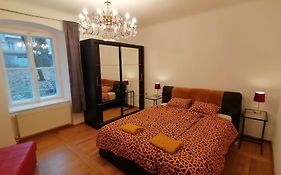 Zagreb Botanical Garden Budget Apartment
