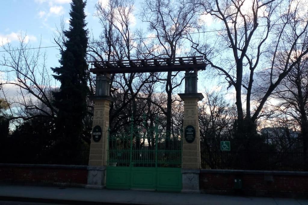 Zagreb Botanical Garden Budget Apartment Extérieur photo
